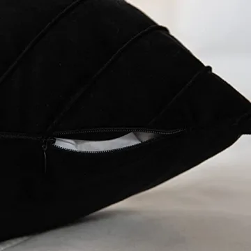 WACOMECO Velvet Throw Pillow Covers - Soft Gold Elegance