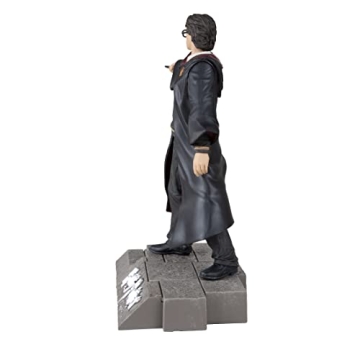 Collectible Harry Potter Figure with Scenic Backdrop