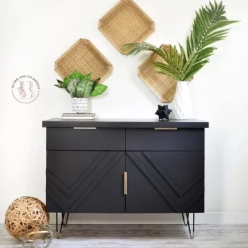 Dixie Belle Caviar Chalk Mineral Paint for Chic DIY Projects