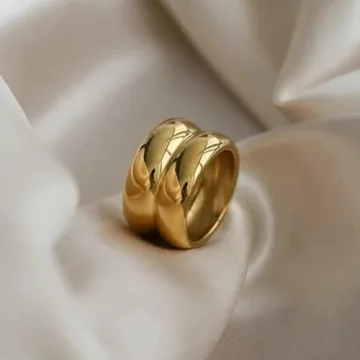 Chunky Gold Rings for a Bold Statement and Gift