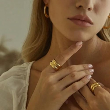 Chunky Gold Rings for a Bold Statement and Gift