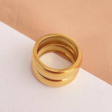 Chunky Gold Rings for a Bold Statement and Gift