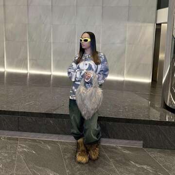 Women’s Faux Fur Love Shape Shoulder Bag for Stylish Women