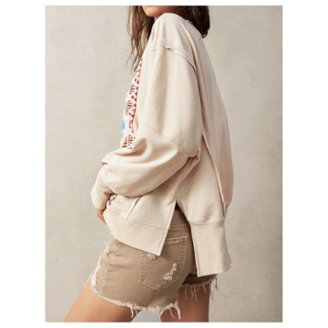 BEAUDRM Women's Oversized Graphic Sweatshirt in Khaki