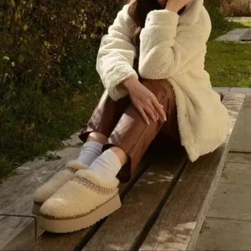 KIFIWUI Women's Cozy Fur-Lined Platform Mini Boots