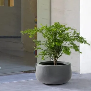 Kante 15.7" Modern Concrete Planter with Drainage Hole