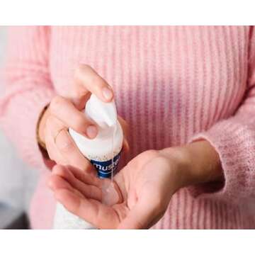 Mustela Baby Gentle Cleansing Gel - Baby Hair & Body Wash - with Natural Avocado fortified with Vitamin B5 - Biodegradable Formula & Tear-Free ââ‚¬â€œ 16.19 Fl Oz (Pack of 1)