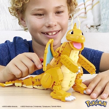MEGA Pokémon Building Set with Dragonite and Poké Balls