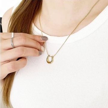 JczR.Y Stainless Steel Horseshoe Necklace - Elegant Gold U Shaped Jewelry Pendant