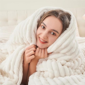 BEDELITE Fleece Queen Comforter Set -Super Soft & Warm Fluffy White Bedding, Luxury Fuzzy Heavy Bed Set for Winter with 2 Pillow Cases