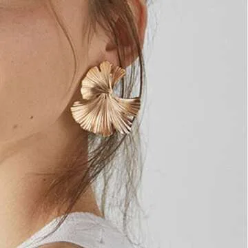 Stylish Gold Star Ginkgo Leaf Earrings for Women