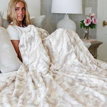 GRACED SOFT LUXURIES Oversized Throw Blanket Home Decor Warm Elegant Softest Cozy Faux Fur Decorativ...
