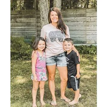 Yuan Mama Bear Graphic Tee for Trendy Moms - Shop Now!