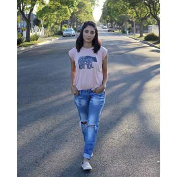 Yuan Mama Bear Graphic Tee for Trendy Moms - Shop Now!