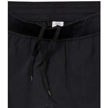 Amazon Essentials Men's Performance Stretch Woven 7" Training Short, Black, Medium