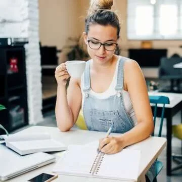 Aesthetic Daily Planner And Notebook With Hourly Schedule - Beautiful Spiral To do List Notepad For Work/Home to Organize Tasks And Appointments - Stylish School/Office Supplies Book For Women