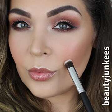 Under Eye Concealer Brush - Flawless Coverage & Versatile Use