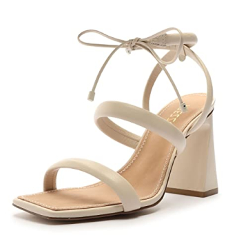 Plush CozyNest Throw Blanket Hypoallergenic & Stylish