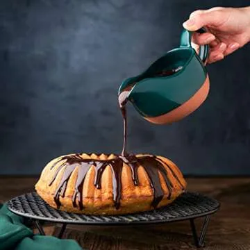 VOSS Living Gravy Boat Hand Crafted Terracotta Clay with Ergonomic Handle 11 Oz - Natural and eco-friendly - Gravy Warming Sauces - Salad Dressing - Microwave Safe (Sea Green)