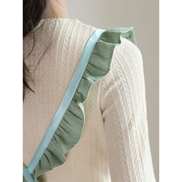 Stylish Pleated Cotton Apron for Cooking and Gardening