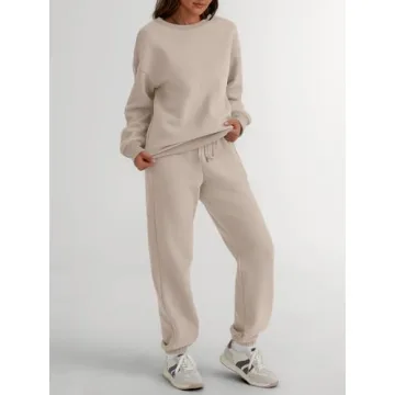 Trendy Queen Sweatsuits Women 2 Piece Outfits Two Piece Crewneck Sweatshirts Sets Lounge Fall Fashion Sweatpants 2025 Tracksuits