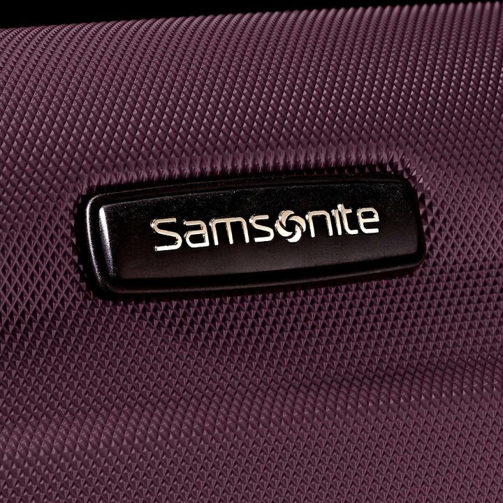 Samsonite Omizio 20-Inch Carry-On Spinner Luggage