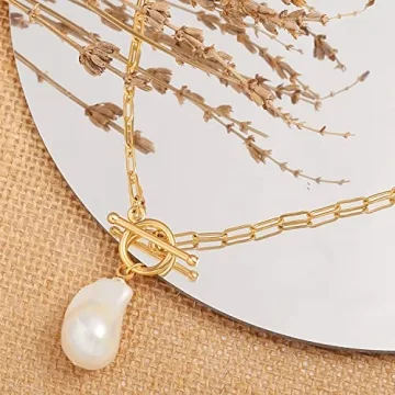 Elegant Gold Paperclip Chain Necklace with Pearl Pendant