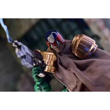 Cursed Earth Judge Dredd Exclusive 1:12 Scale Action Figure