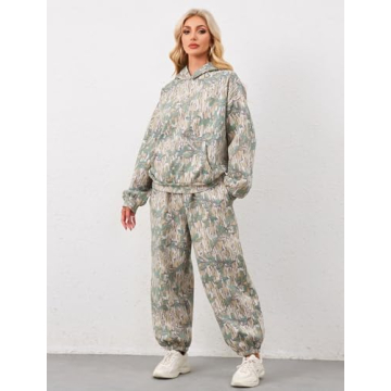 Stylish Women's Camo Sweatsuit Cozy Two-Piece Set