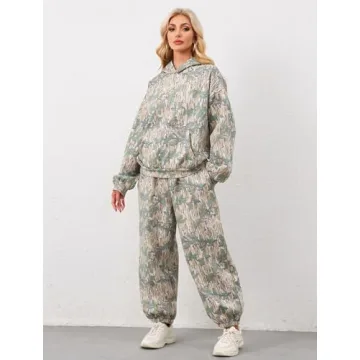 Stylish Women's Camo Sweatsuit Cozy Two-Piece Set