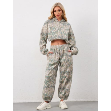 Stylish Women's Camo Sweatsuit Cozy Two-Piece Set