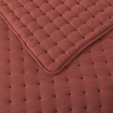 Soft Burnt Orange Twin Quilt Set for Year-Round Comfort