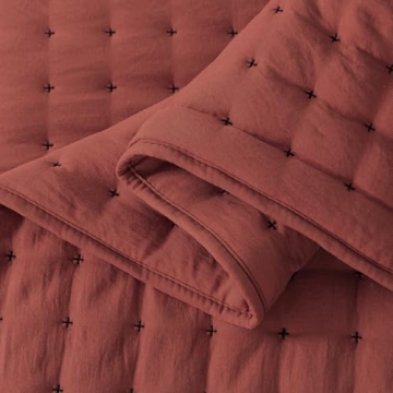 Soft Burnt Orange Twin Quilt Set for Year-Round Comfort