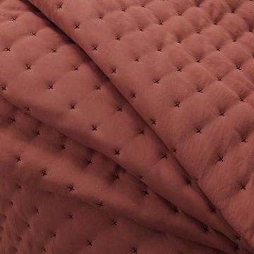 Soft Burnt Orange Twin Quilt Set for Year-Round Comfort