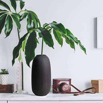 Portsea Lines Premium Clay Vase in White - Toughened Ceramic Vase - 10" Height Indoor Table Decor - Flower Vase (Black)