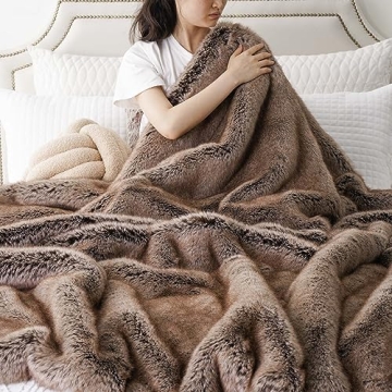 Luxury Brown Faux Fur Blanket for Cozy Comfort and Style