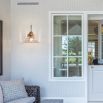 Elegant HDDFL Brass Wall Sconce for Modern Decor