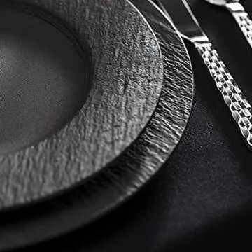 Villeroy & Boch 10.5 Inch Premium Dinner Plate in Black