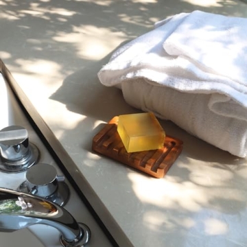 HTB Soap Dish - Teak Wood with Slanted Design for Optimal Drainage