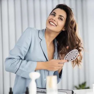 Daily Gard Detangling Brush, Dry and Wet Vented Detangler Hair Brush for Women and Men, Paddle Quick Drying Hairbrush for Wet/Dry/Curly/Thick/Long/Wavy/Damaged Hair, Beige