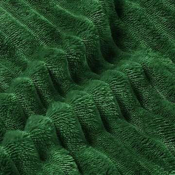 BEDELITE Fleece Blanket Twin Size – 3D Ribbed Jacquard Soft and Warm Decorative Fuzzy Blankets – Cozy, Fluffy, Plush Lightweight Throw Blankets for Couch, Bed, Sofa(Green, 60x80 inches)