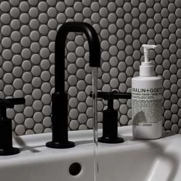 MALIN+GOETZ Cannabis Body Wash - Vegan, Hydrating Cleanser