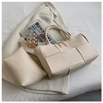 Stylish Women Leather Woven Shoulder Bag for Everyday Use