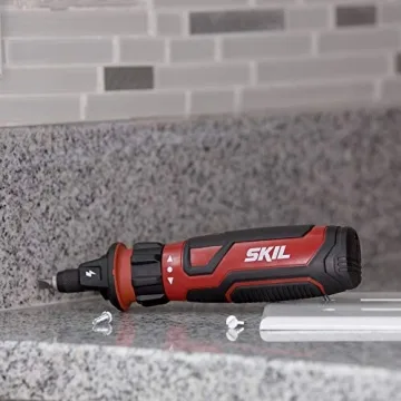 SKIL Rechargeable 4V Cordless Screwdriver with Bits
