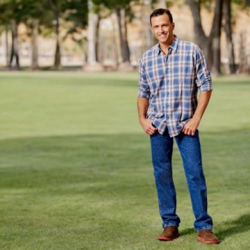 Wrangler Authentics Relaxed Fit Men's Denim Jeans for Comfort