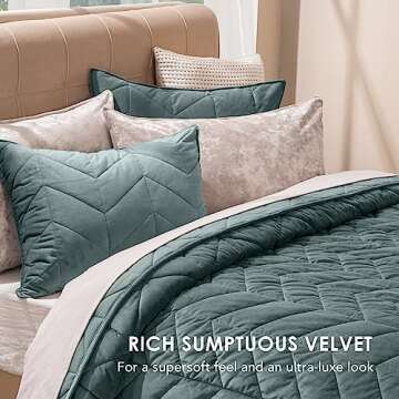 EVERGRACE 3 Pieces Luxurious Velvet King Quilts, Ultra Soft Lightweight Velvet Comforter Set, Matela...