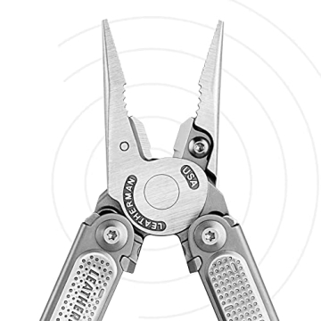 LEATHERMAN FREE P4 Multitool for Everyday Use and Adventure