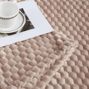 Bnuitland Light Brown Flannel Throw Blanket (50X70 inches), 300 GSM Fleece Cozy Warm Soft Home Decor Lightweight Bed Sofa Blanket for Adults, Suitable for All Seasons.