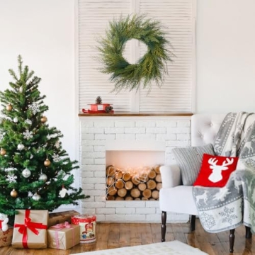 BINFEN 20" Faux Cedar Wreath for Winter Decor