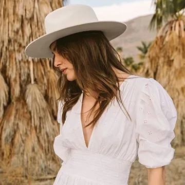 DRESHOW Felt Fedora Panama Hat with Chic Belt Buckle